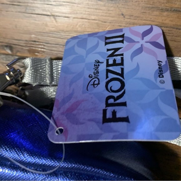 Disney Frozen 2 Belt Bag Wristlet, New With Tag - Picture 3 of 6